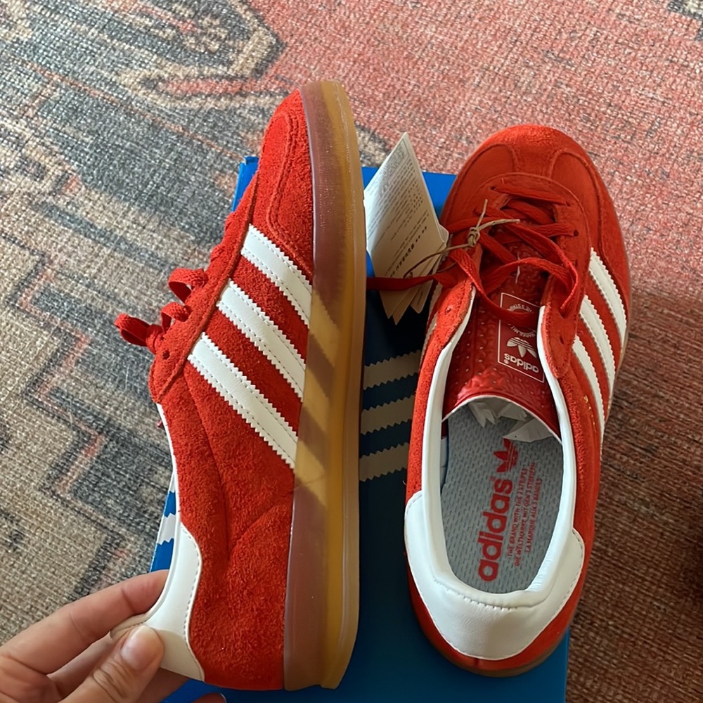 Adidas Gazelle size 7.5 orange